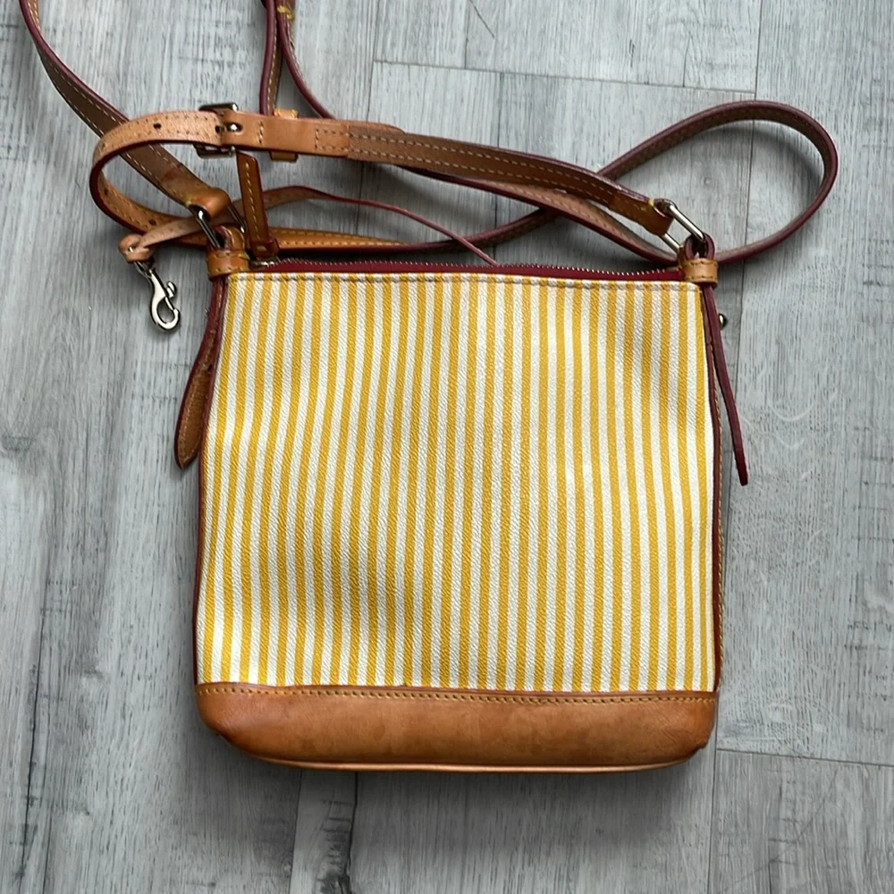 VTG 80s Dooney & Bourke Crossbody Bag Yellow & White Striped - Picture 8 of 11